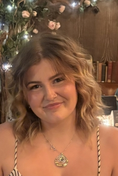 Profile picture for user Alisha Coyle